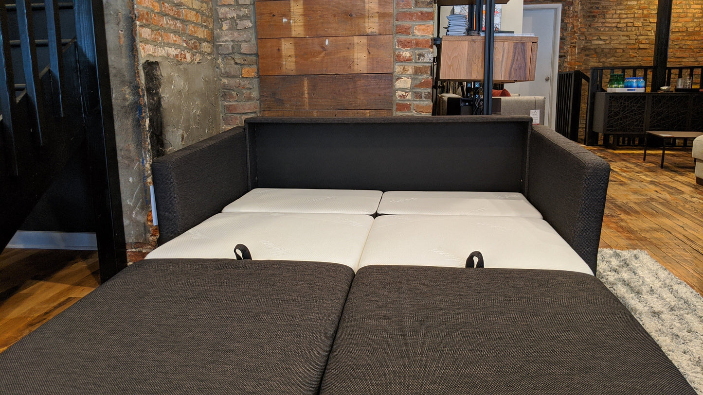 FLOOR SMAPLE Luonto Monika Full XL Loveseat Sleeper with Nest Mechanism