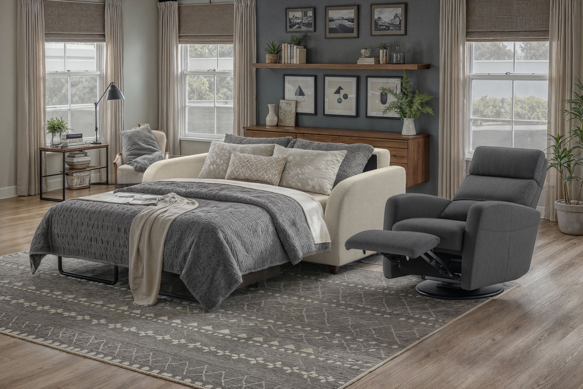 Luonto Sloped Recliner with Recliner Function